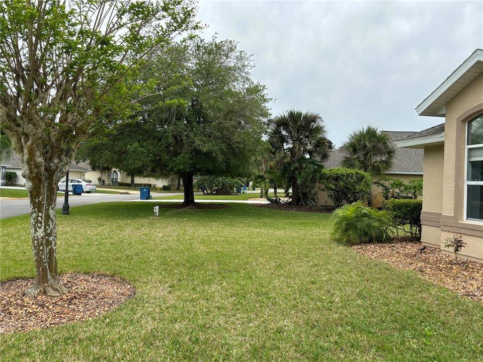 For Sale: $399,000 (3 beds, 2 baths, 1627 Square Feet)