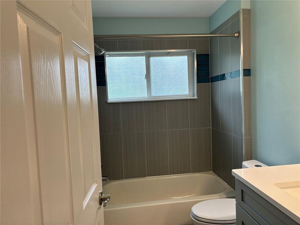 For Sale: $399,000 (3 beds, 2 baths, 1627 Square Feet)