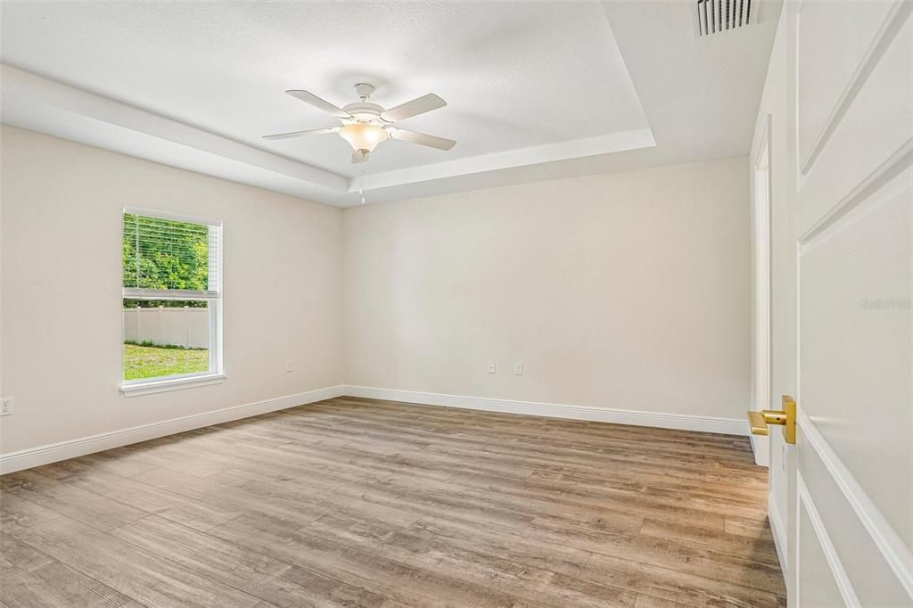 For Sale: $305,900 (3 beds, 2 baths, 1454 Square Feet)