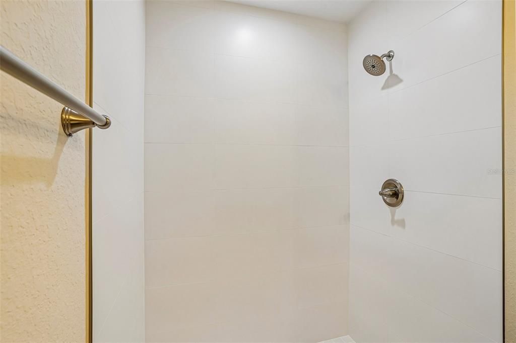 For Sale: $305,900 (3 beds, 2 baths, 1454 Square Feet)