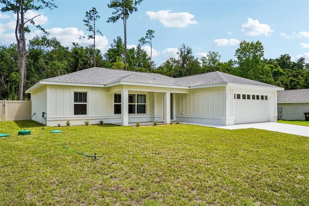 For Sale: $305,900 (3 beds, 2 baths, 1454 Square Feet)