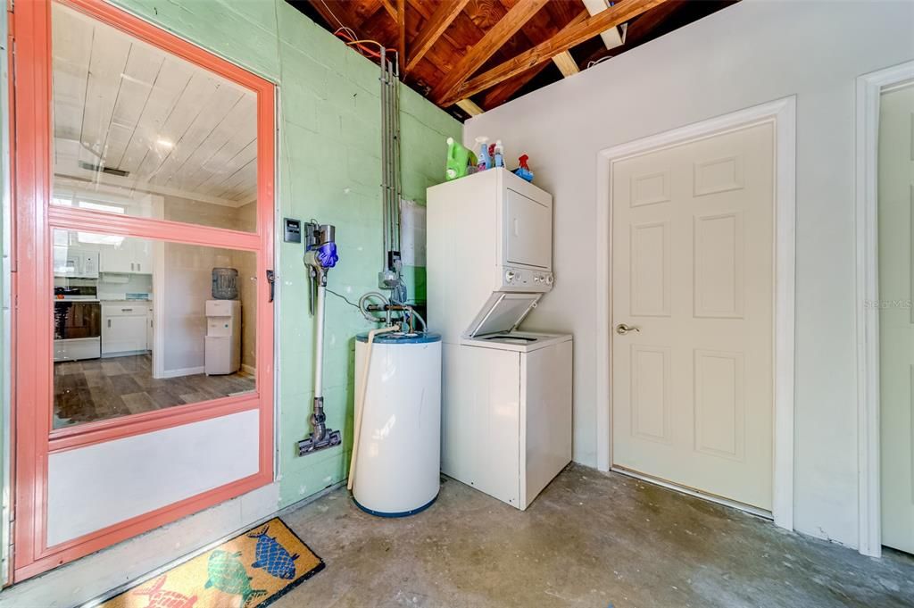 В аренду: $2,450 (2 спален, 2 ванн, 850 Квадратных фут)