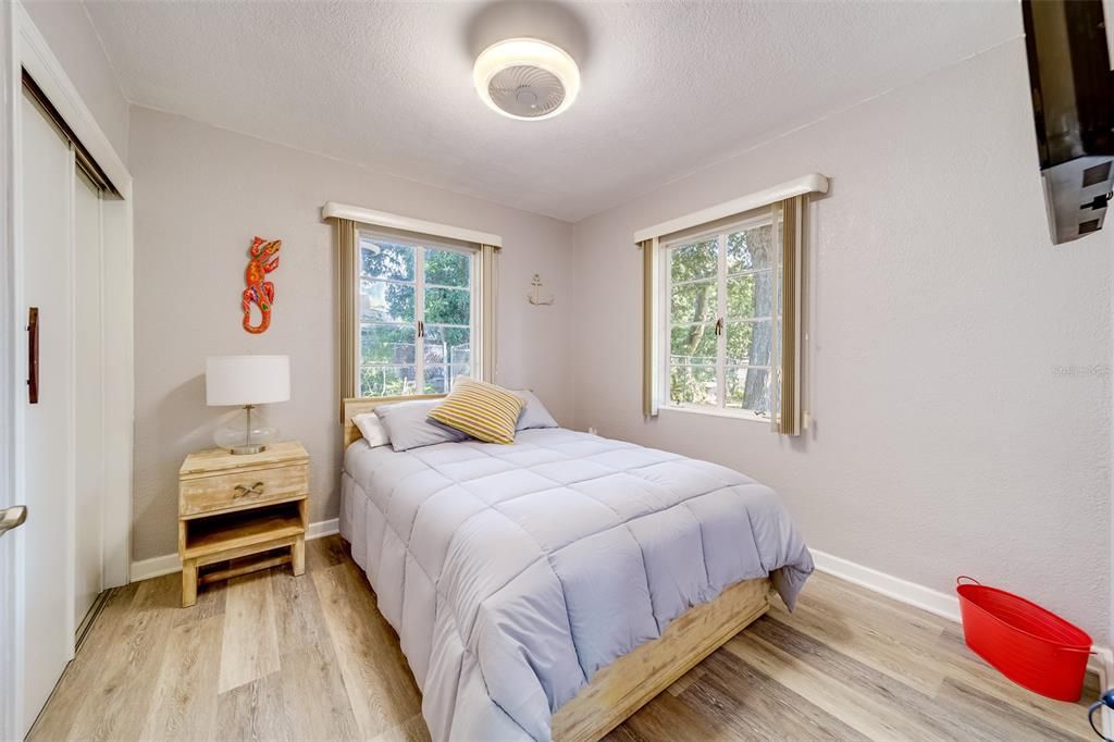 В аренду: $2,450 (2 спален, 2 ванн, 850 Квадратных фут)