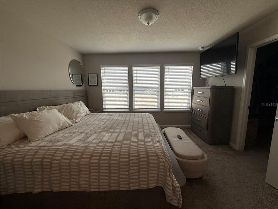 For Rent: $2,700 (3 beds, 2 baths, 1620 Square Feet)