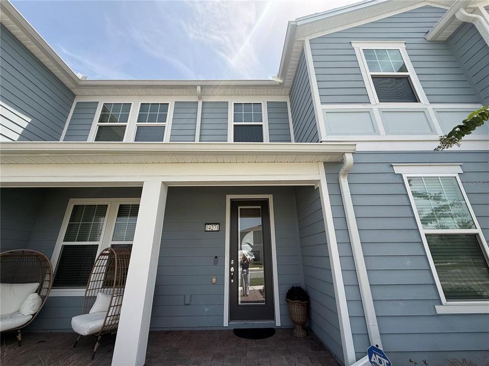 For Rent: $2,700 (3 beds, 2 baths, 1620 Square Feet)