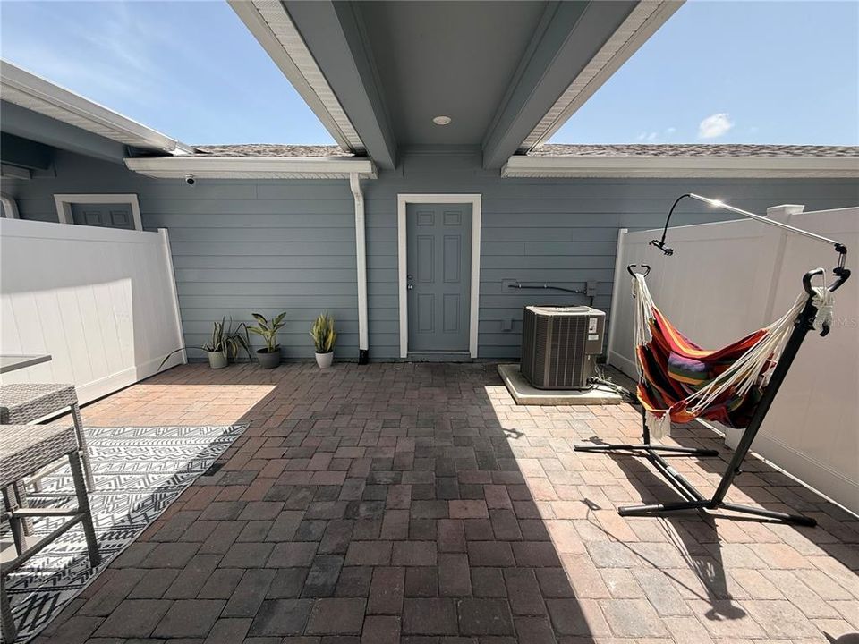 For Rent: $2,700 (3 beds, 2 baths, 1620 Square Feet)