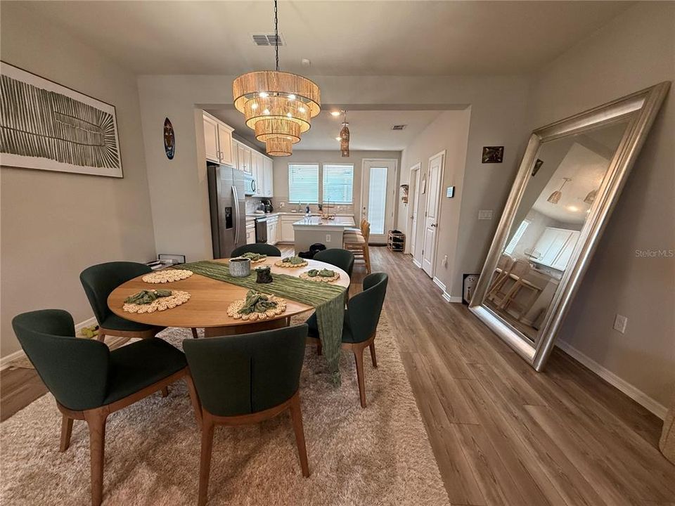 For Rent: $2,700 (3 beds, 2 baths, 1620 Square Feet)