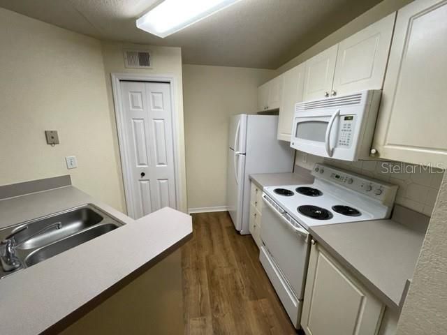 For Rent: $1,500 (1 beds, 1 baths, 792 Square Feet)