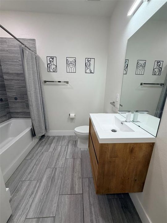 En Renta: $3,995 (4 camas, 2 baños, 1983 Pies cuadrados)