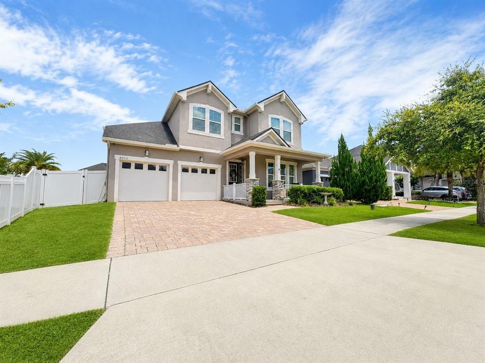 En Venta: $619,999 (4 camas, 3 baños, 2459 Pies cuadrados)