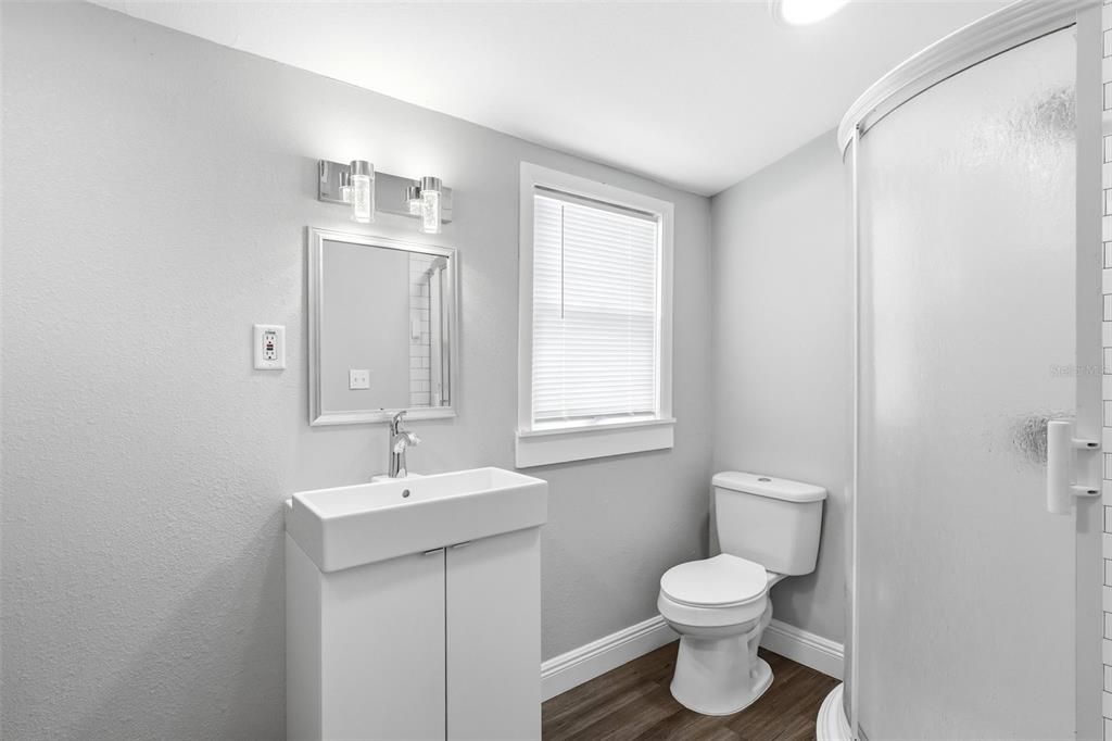 На продажу: $199,900 (3 спален, 2 ванн, 1200 Квадратных фут)