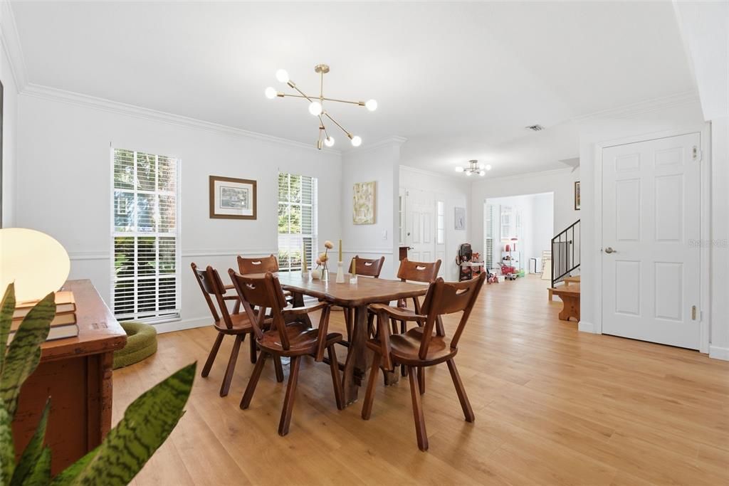 For Sale: $724,900 (4 beds, 2 baths, 2454 Square Feet)