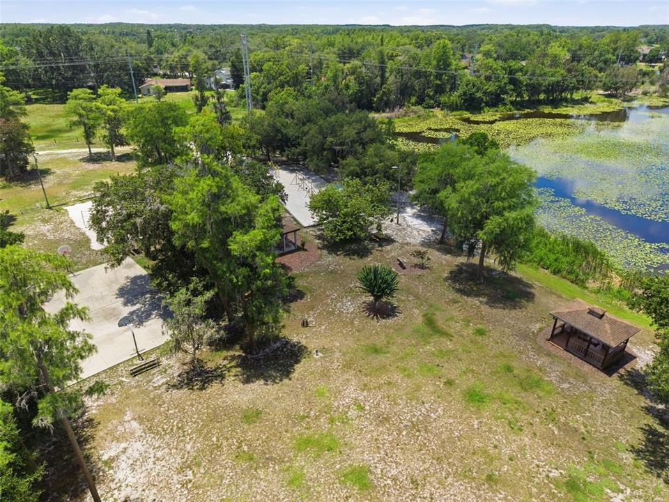 For Sale: $724,900 (4 beds, 2 baths, 2454 Square Feet)