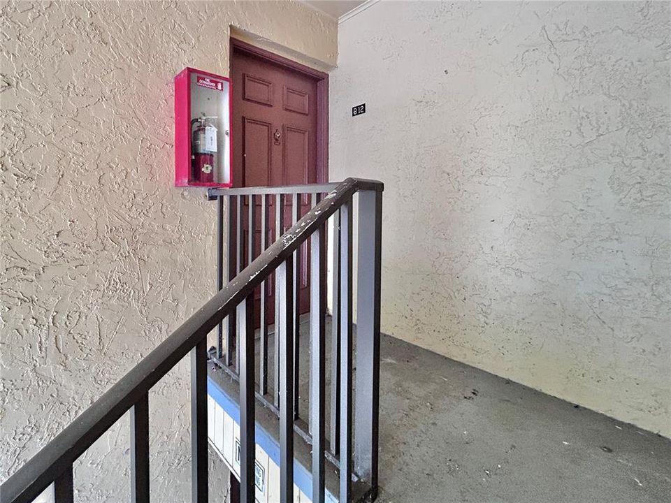 For Sale: $150,000 (2 beds, 1 baths, 975 Square Feet)