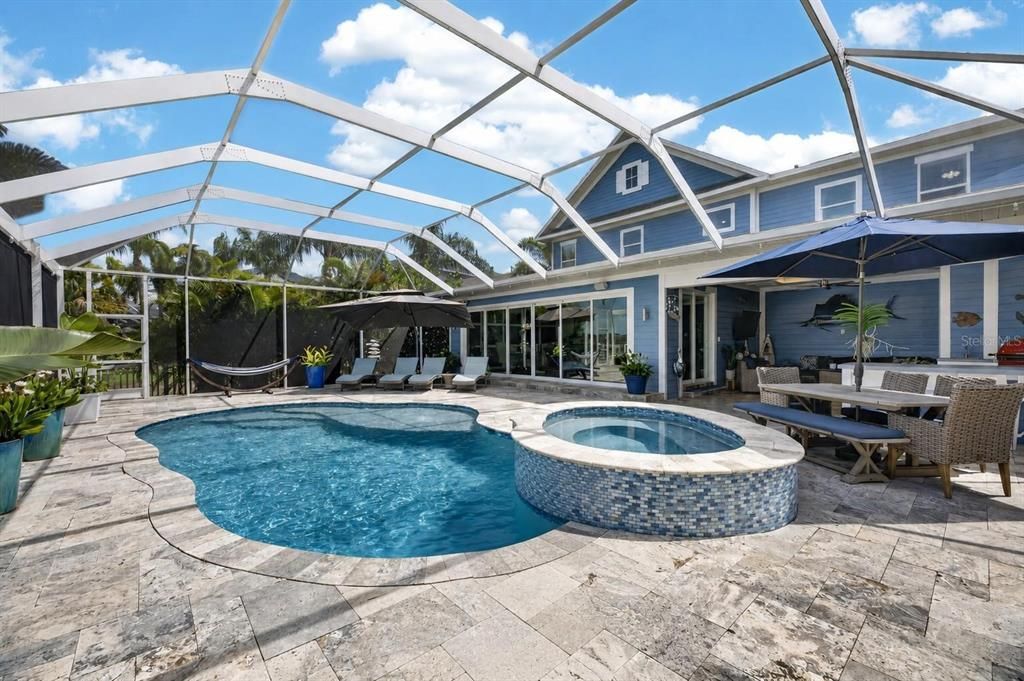 En Venta: $1,275,000 (6 camas, 3 baños, 3366 Pies cuadrados)