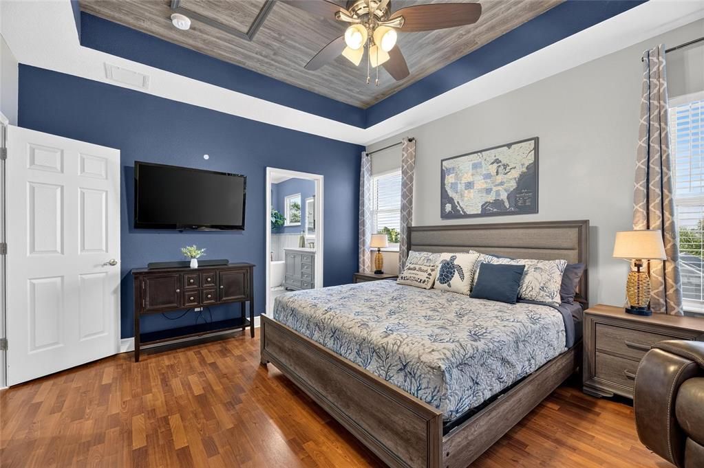 En Venta: $1,275,000 (6 camas, 3 baños, 3366 Pies cuadrados)