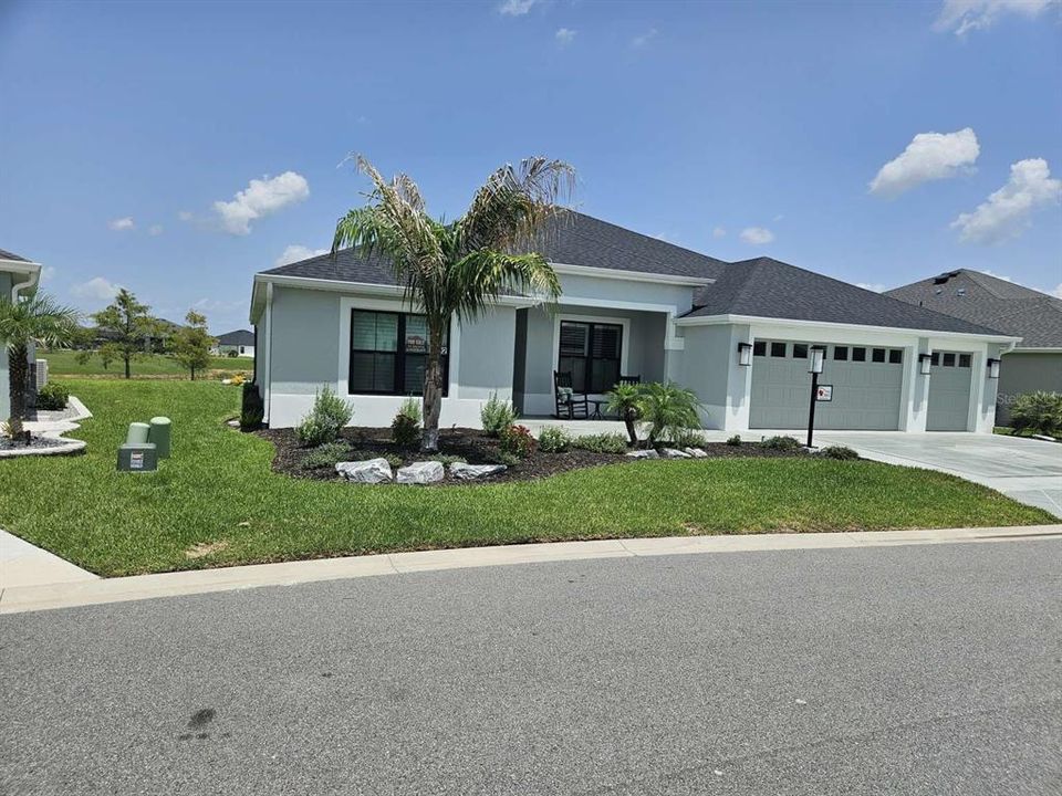 For Sale: $1,200,000 (4 beds, 3 baths, 2378 Square Feet)