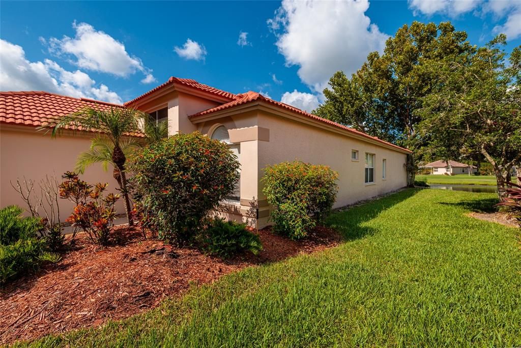 En Venta: $549,000 (3 camas, 2 baños, 1983 Pies cuadrados)