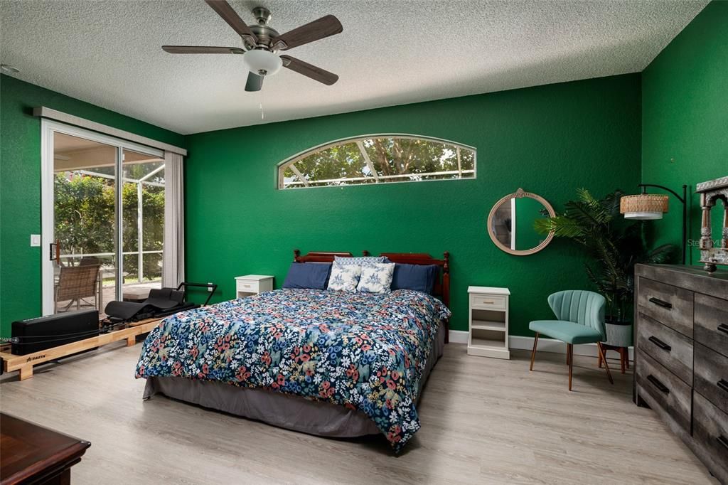 En Venta: $549,000 (3 camas, 2 baños, 1983 Pies cuadrados)