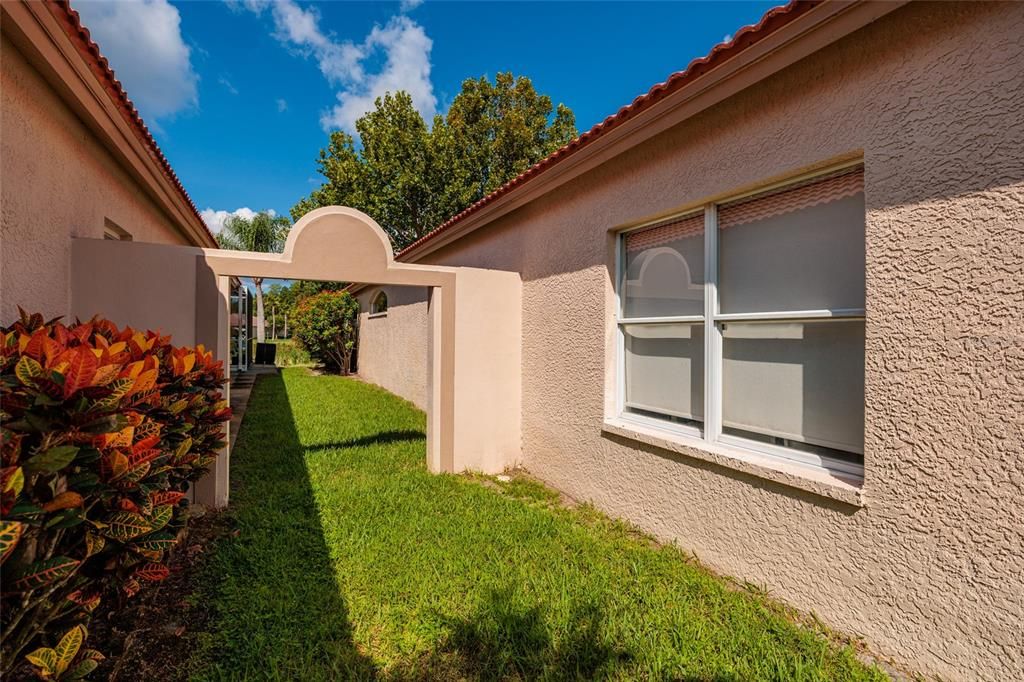 En Venta: $549,000 (3 camas, 2 baños, 1983 Pies cuadrados)
