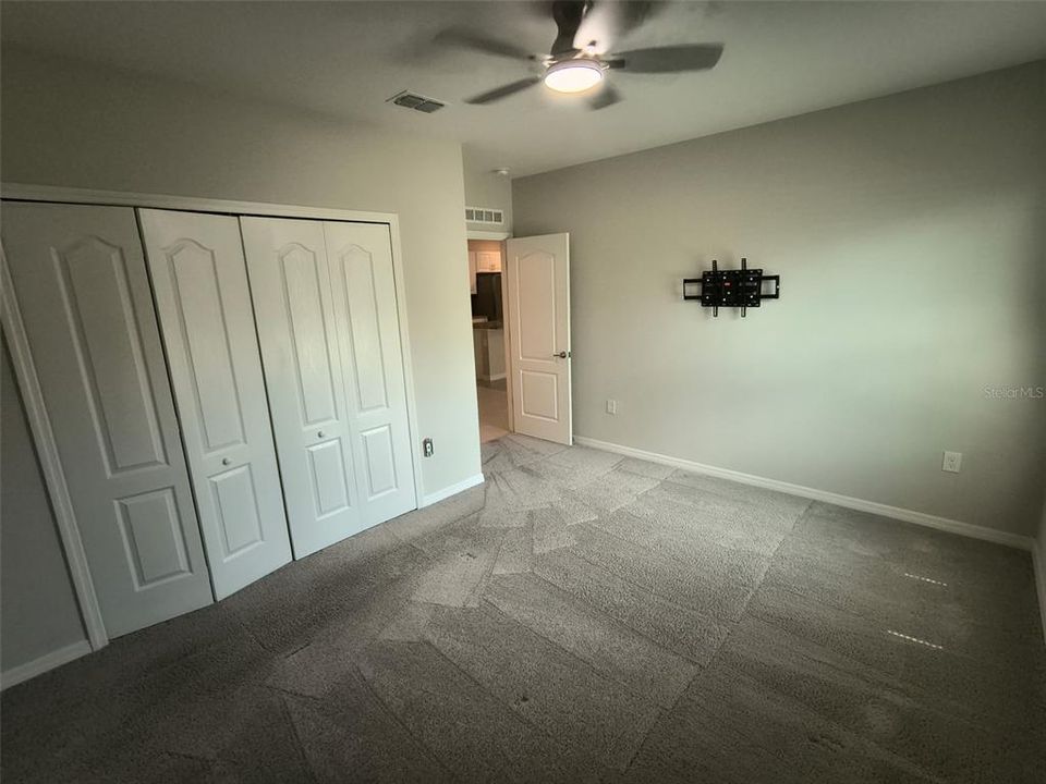 For Rent: $2,300 (4 beds, 2 baths, 2051 Square Feet)