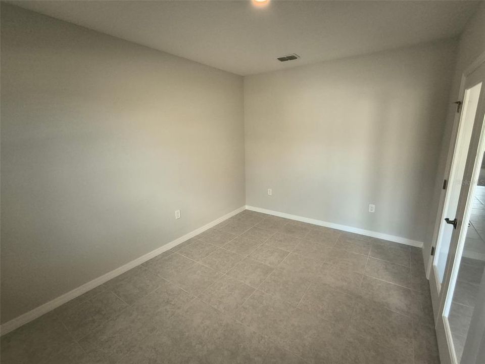 For Rent: $2,300 (4 beds, 2 baths, 2051 Square Feet)