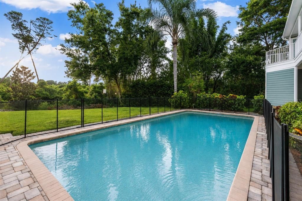 For Sale: $1,795,000 (6 beds, 5 baths, 5825 Square Feet)