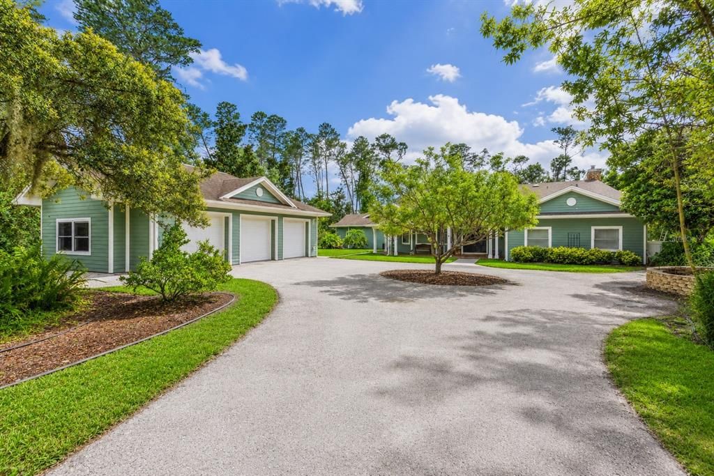 For Sale: $1,795,000 (6 beds, 5 baths, 5825 Square Feet)