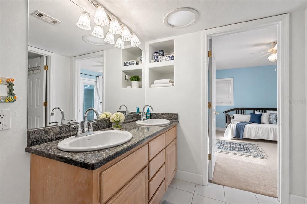 For Sale: $1,795,000 (6 beds, 5 baths, 5825 Square Feet)