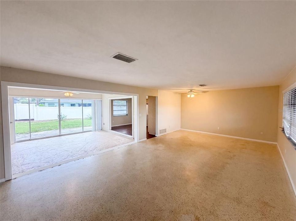 For Sale: $335,000 (2 beds, 2 baths, 1545 Square Feet)
