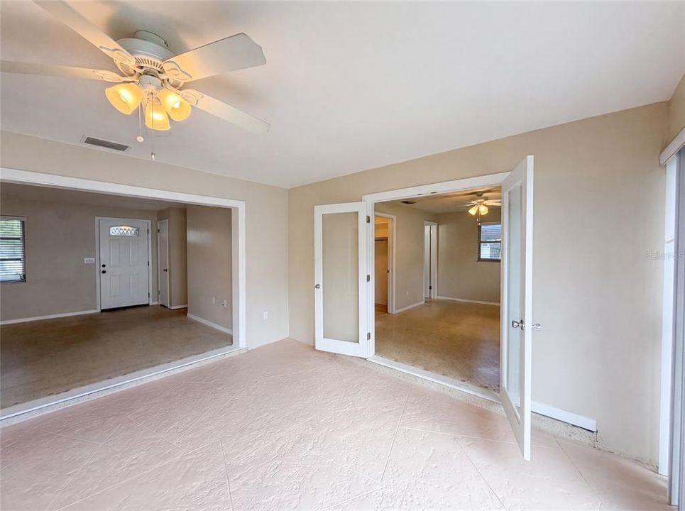 For Sale: $335,000 (2 beds, 2 baths, 1545 Square Feet)
