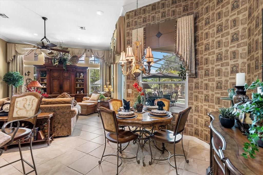 For Sale: $709,000 (5 beds, 4 baths, 3266 Square Feet)