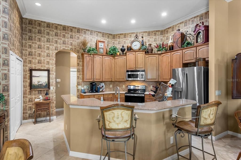 For Sale: $709,000 (5 beds, 4 baths, 3266 Square Feet)