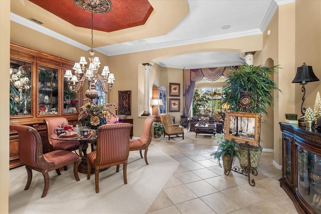 For Sale: $709,000 (5 beds, 4 baths, 3266 Square Feet)