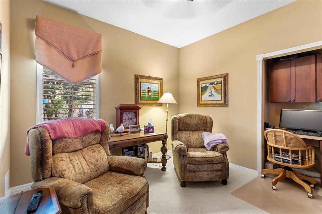 For Sale: $709,000 (5 beds, 4 baths, 3266 Square Feet)