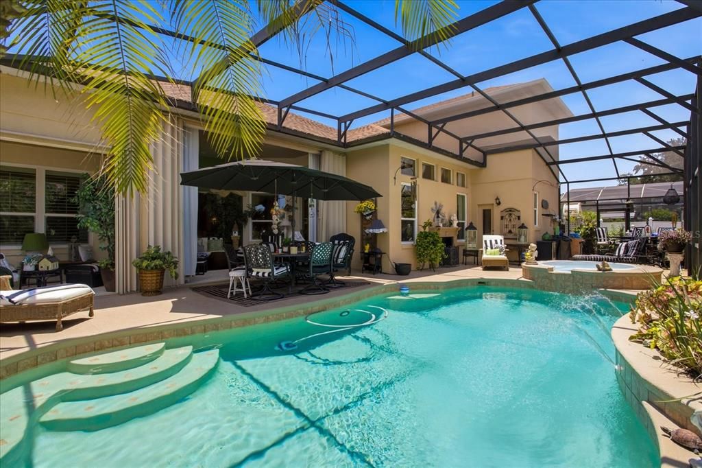 For Sale: $709,000 (5 beds, 4 baths, 3266 Square Feet)