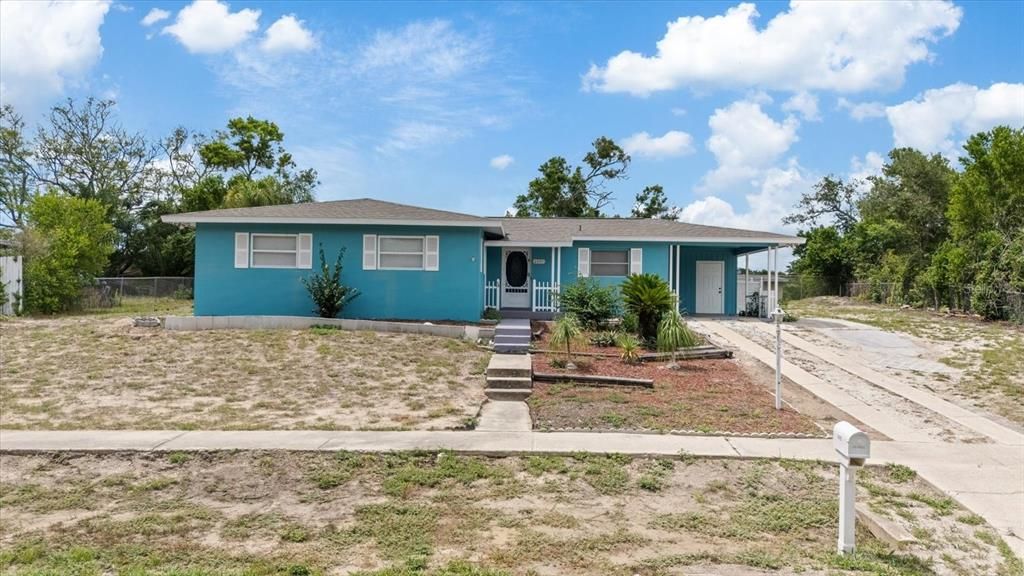 For Sale: $280,000 (2 beds, 1 baths, 1376 Square Feet)