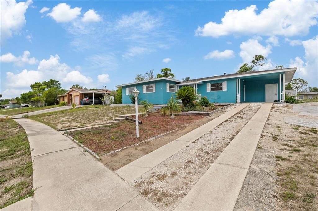 For Sale: $280,000 (2 beds, 1 baths, 1376 Square Feet)