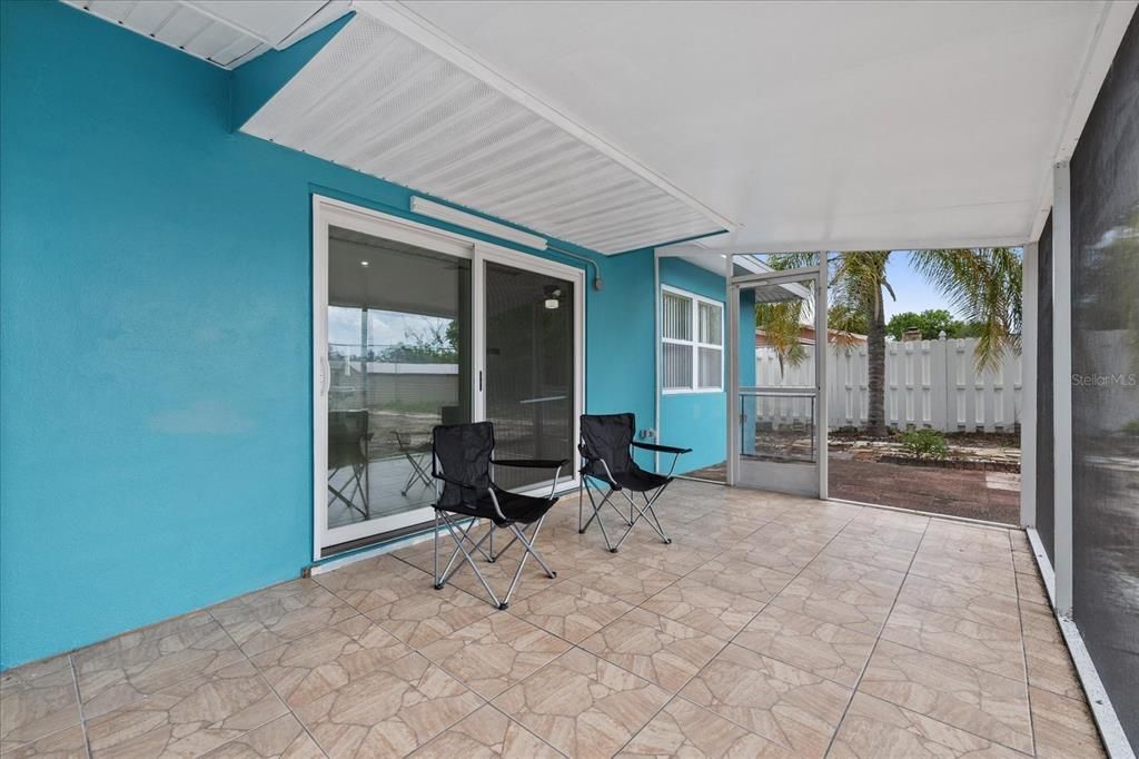 For Sale: $280,000 (2 beds, 1 baths, 1376 Square Feet)