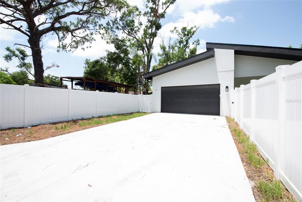 En Venta: $787,500 (4 camas, 2 baños, 1975 Pies cuadrados)