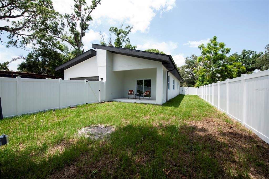 En Venta: $787,500 (4 camas, 2 baños, 1975 Pies cuadrados)