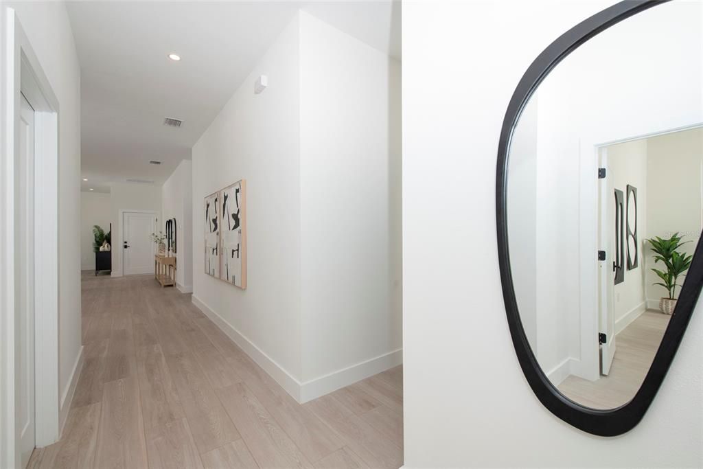 En Venta: $787,500 (4 camas, 2 baños, 1975 Pies cuadrados)