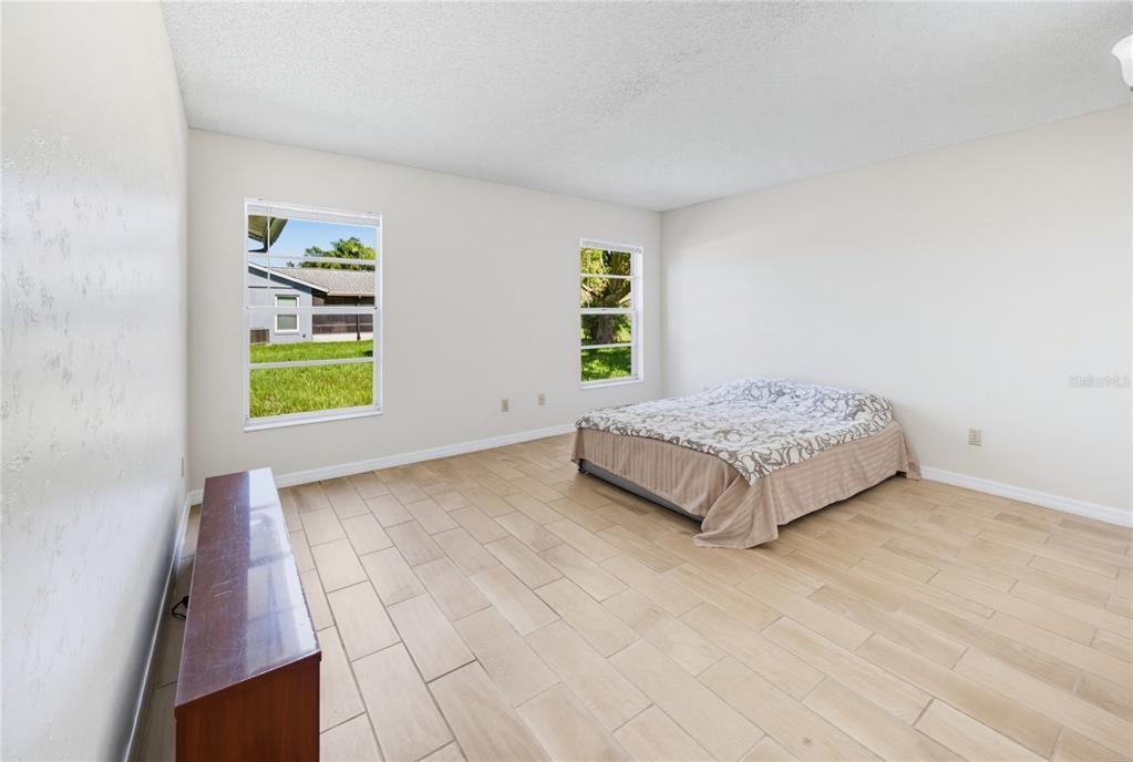 En Venta: $325,000 (2 camas, 2 baños, 1797 Pies cuadrados)