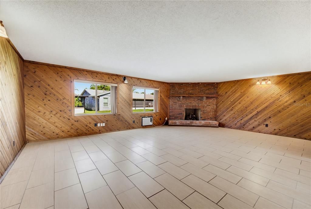 En Venta: $325,000 (2 camas, 2 baños, 1797 Pies cuadrados)