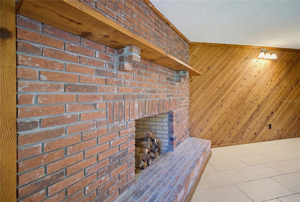 En Venta: $325,000 (2 camas, 2 baños, 1797 Pies cuadrados)