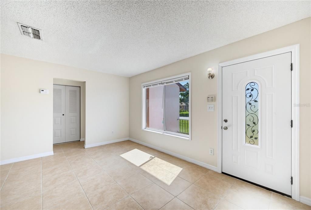 En Venta: $325,000 (2 camas, 2 baños, 1797 Pies cuadrados)