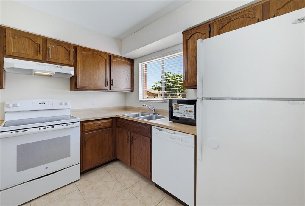 En Venta: $325,000 (2 camas, 2 baños, 1797 Pies cuadrados)