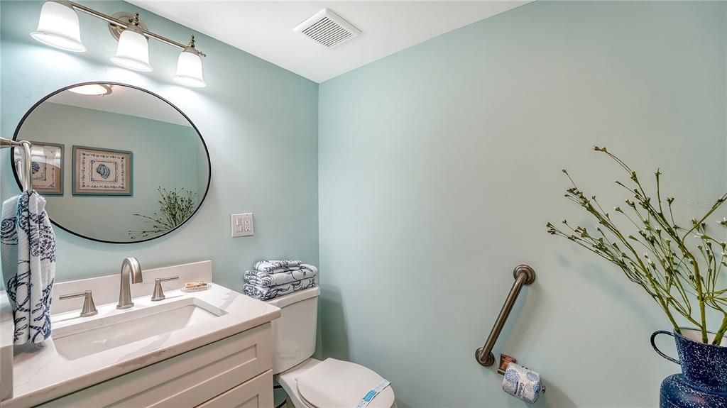 For Sale: $799,000 (1 beds, 1 baths, 871 Square Feet)