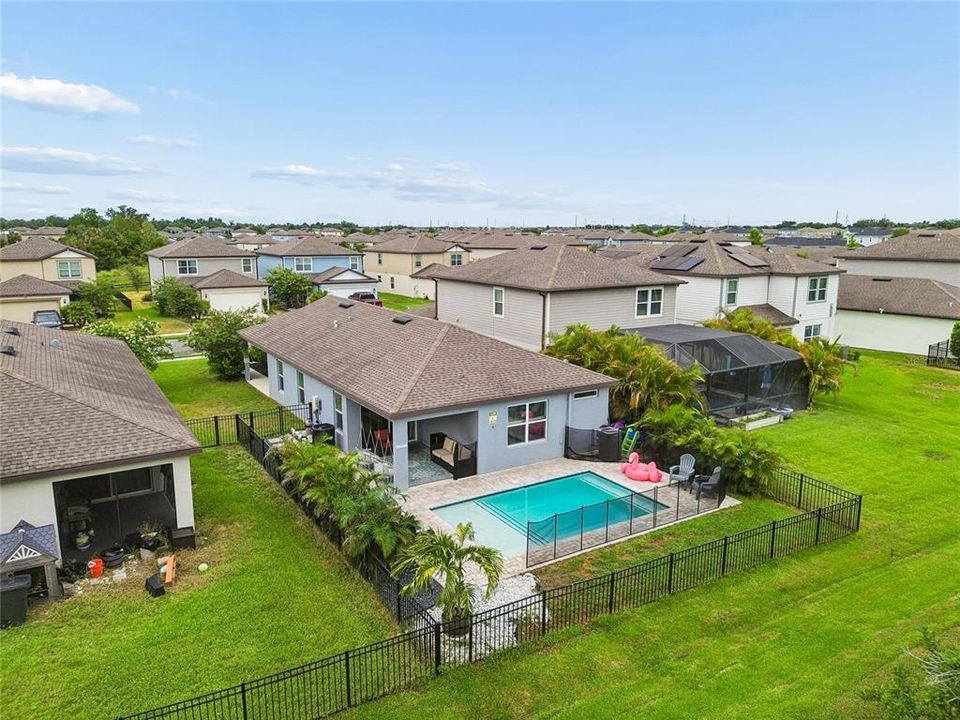 待售: $425,000 (4 贝兹, 2 浴室, 1580 平方英尺)