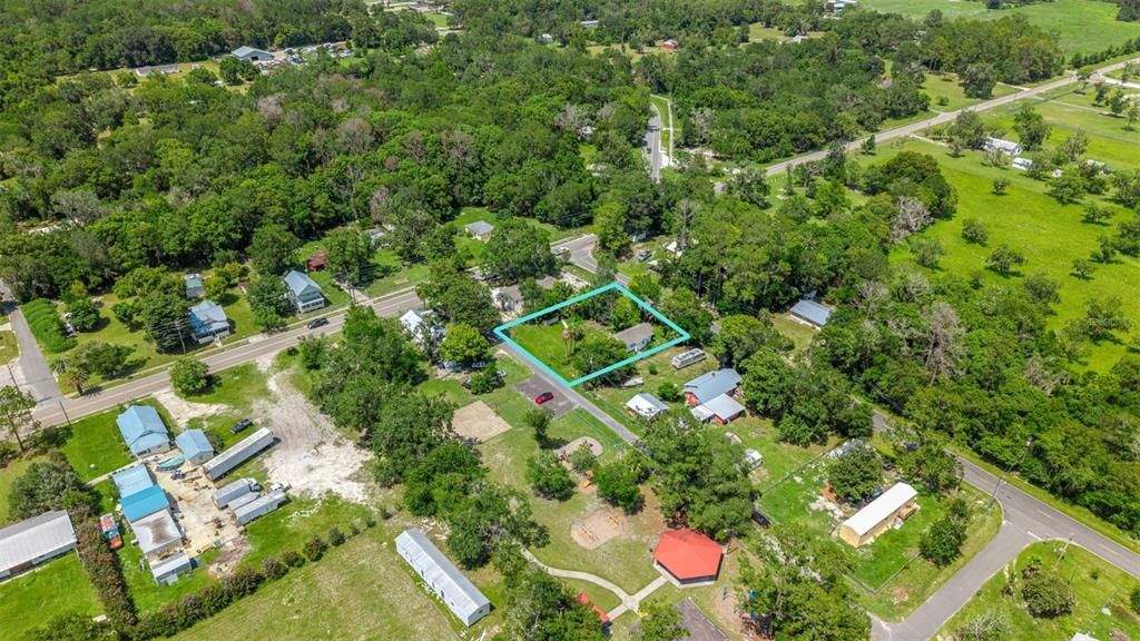 For Sale: $145,000 (2 beds, 1 baths, 950 Square Feet)